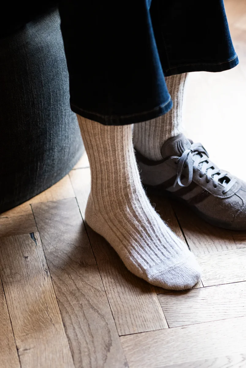 Viola 1090 | Calza calda in baby alpaca e lana merino fine - immagine 7