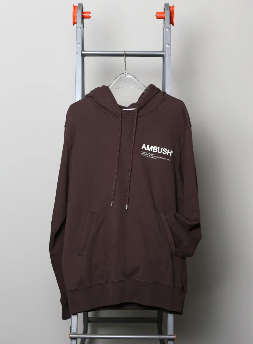 AMBUSH FELPA CON CAPPUCCIO