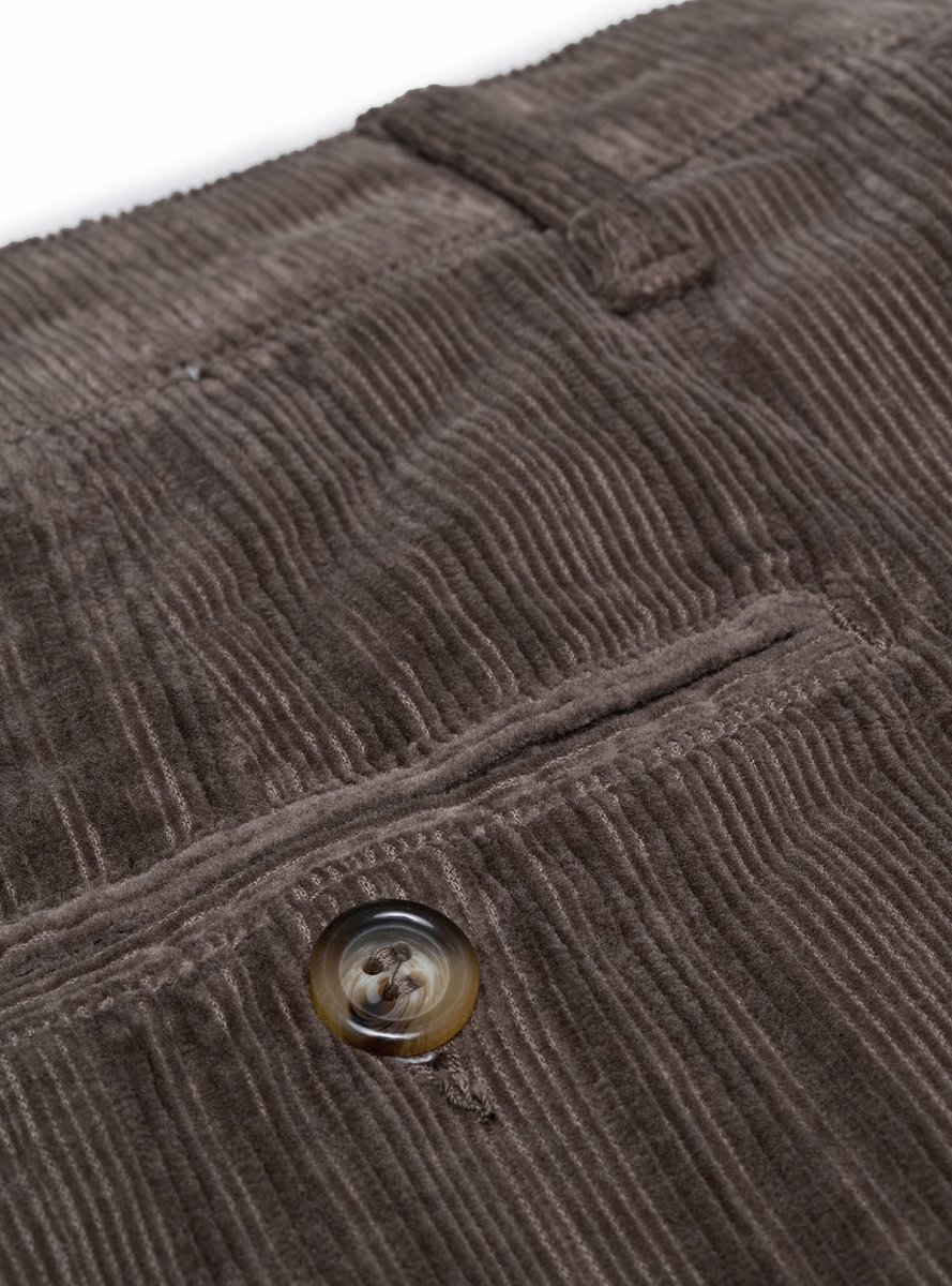 PANTALONE DI VELLUTO A COSTE SFALSATE - immagine 4