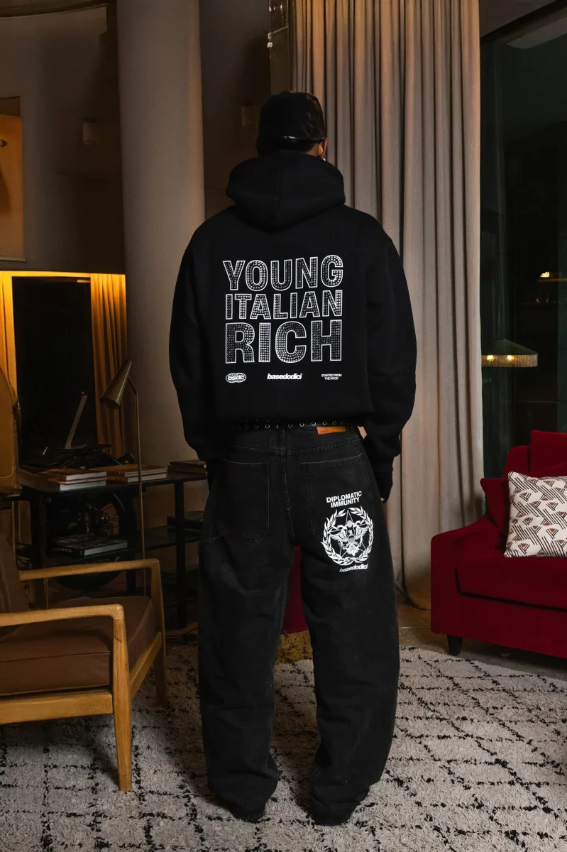Basedodici "WORLD TOUR" Young Italian Rich Strass Hoodie Black - immagine 6
