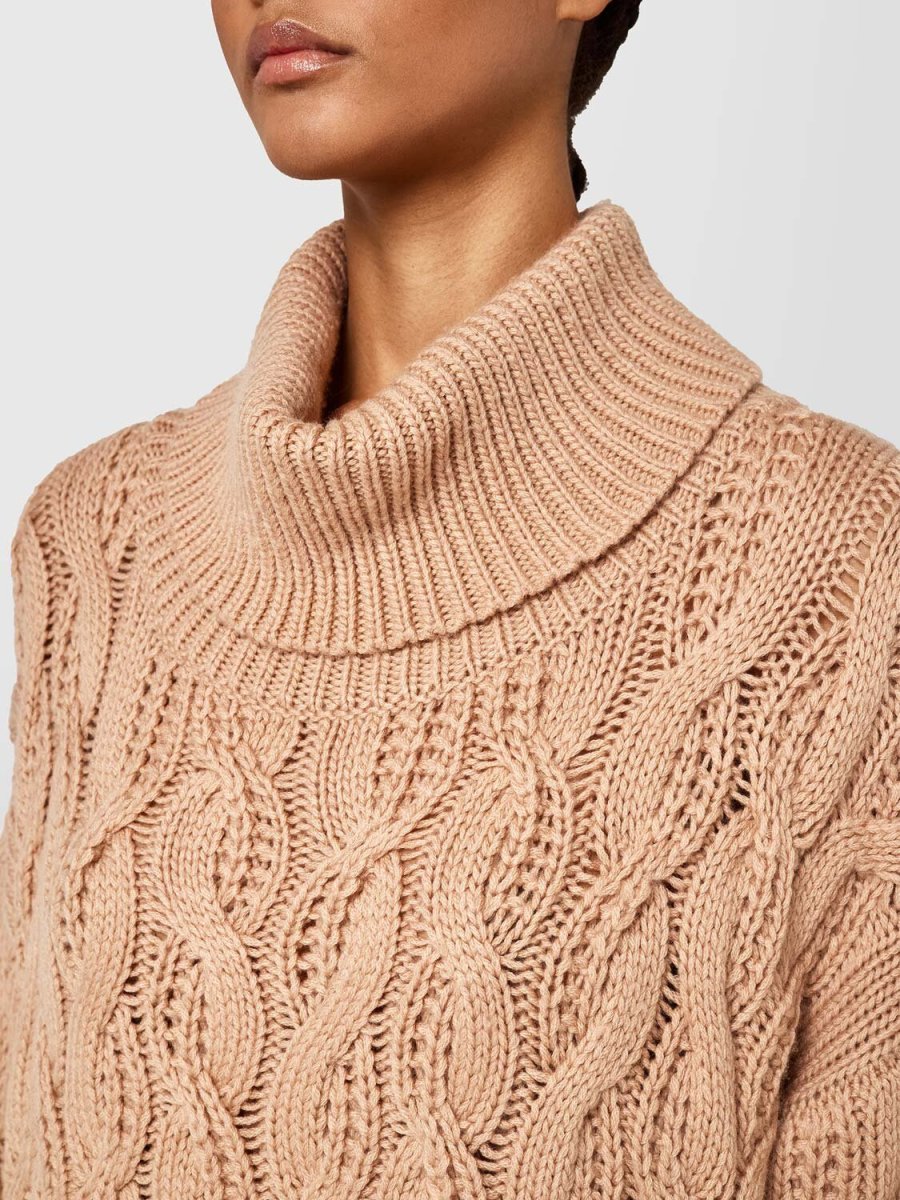 ALPHA STUDIO Dolcevita trecce